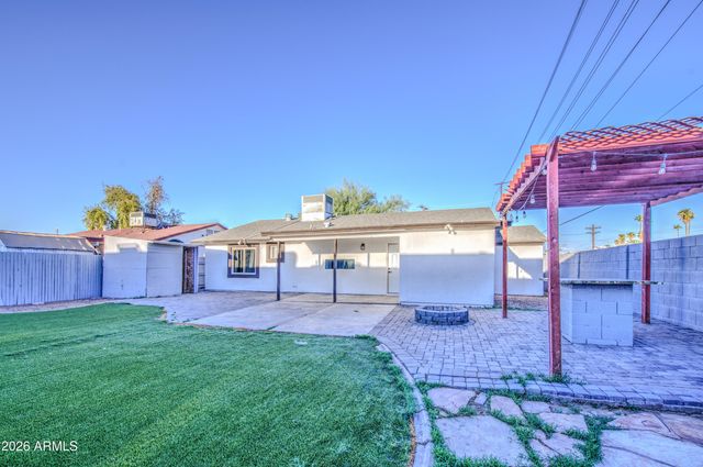 8002 N 42ND Avenue, Phoenix, AZ 85051