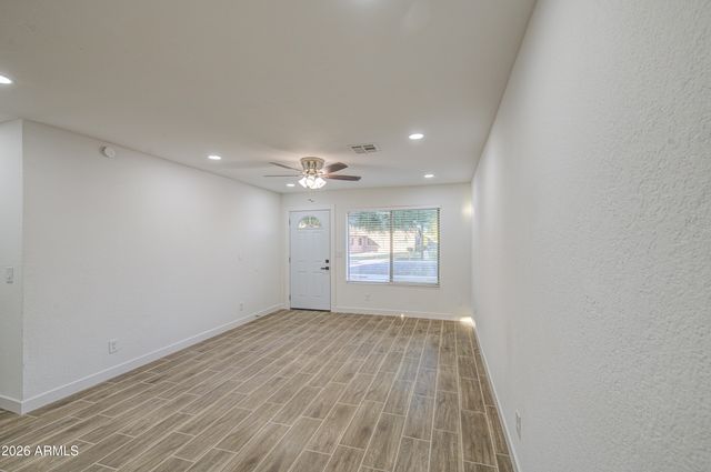 8002 N 42ND Avenue, Phoenix, AZ 85051