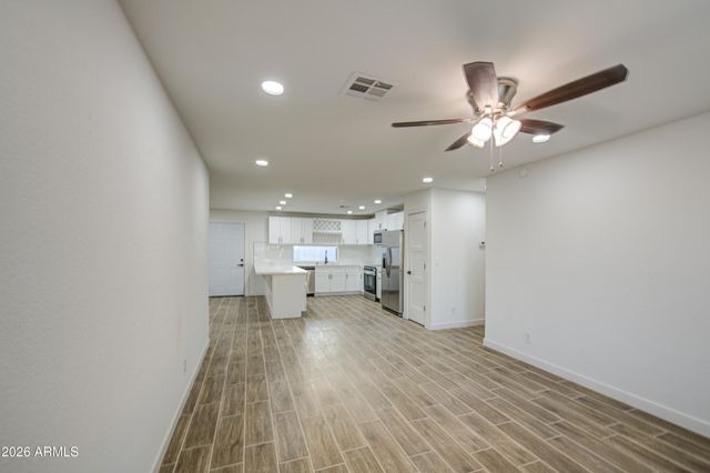 8002 N 42ND Avenue, Phoenix, AZ 85051