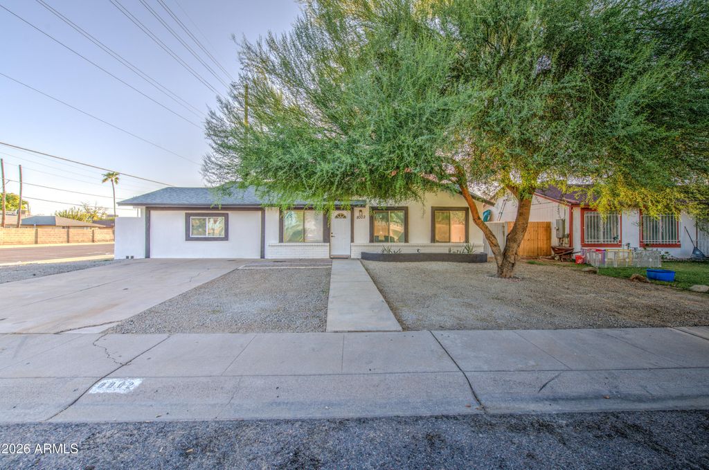 8002 N 42ND Avenue, Phoenix, AZ 85051 — photo 2