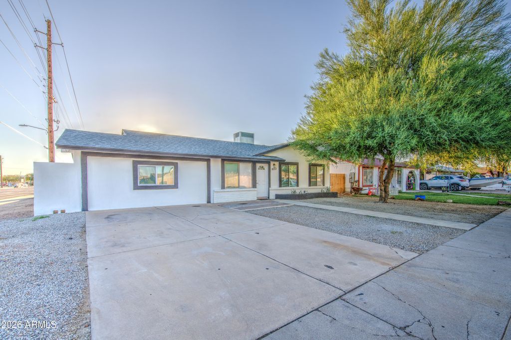 8002 N 42ND Avenue, Phoenix, AZ 85051 — photo 3