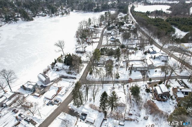 12 Woodside Street, Burlington, CT 06013