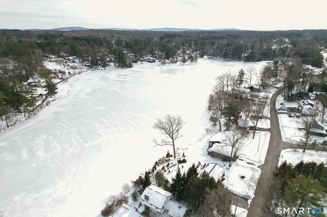 12 Woodside Street, Burlington, CT 06013