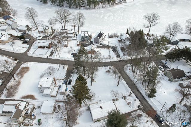 12 Woodside Street, Burlington, CT 06013