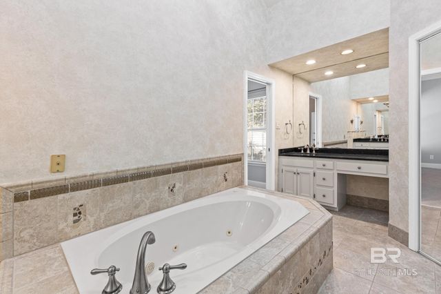 1100 Savannah Drive, Mobile, AL 36609