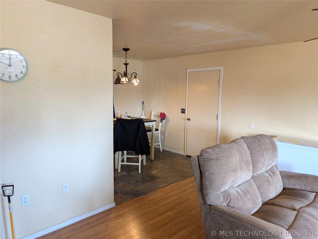 401 S Clover, Whitefield, OK 74472