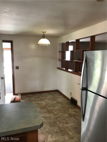 1017 Milford Street NE, Canton, OH 44714