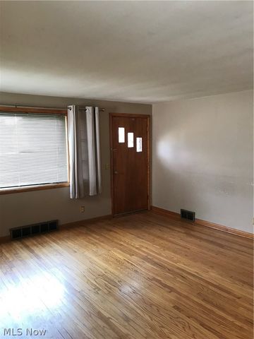 1017 Milford Street NE, Canton, OH 44714