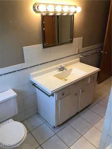 1017 Milford Street NE, Canton, OH 44714