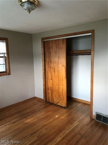 1017 Milford Street NE, Canton, OH 44714