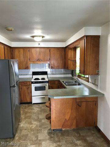 1017 Milford Street NE, Canton, OH 44714
