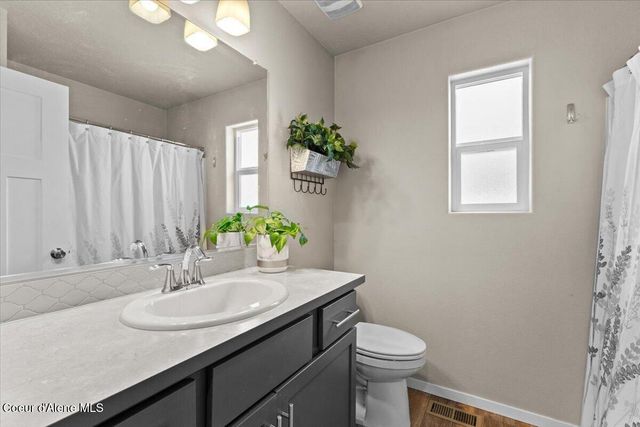 6515 N DESCARTES DR, Coeur D'alene, ID 83815