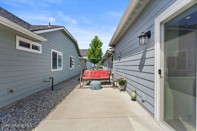 6515 N DESCARTES DR, Coeur D'alene, ID 83815