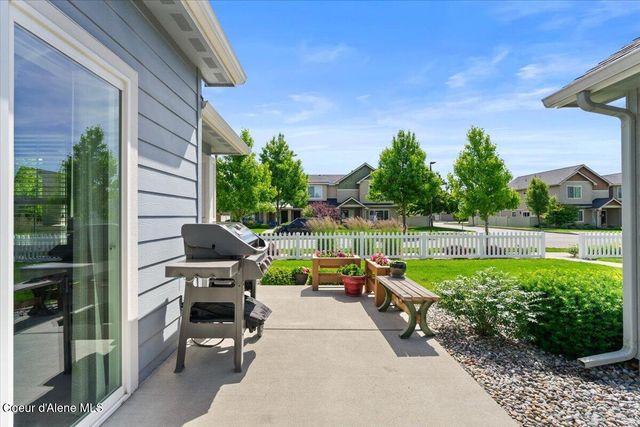 6515 N DESCARTES DR, Coeur D'alene, ID 83815