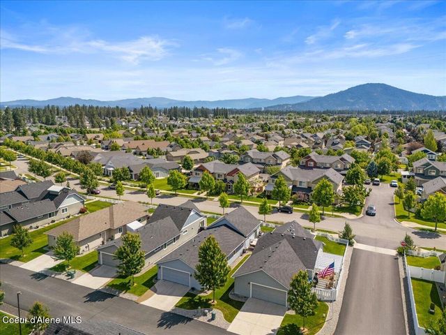 6515 N DESCARTES DR, Coeur D'alene, ID 83815