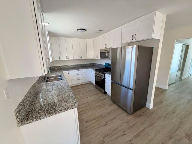 1230 Sheridan Ave, Escondido, CA 92027