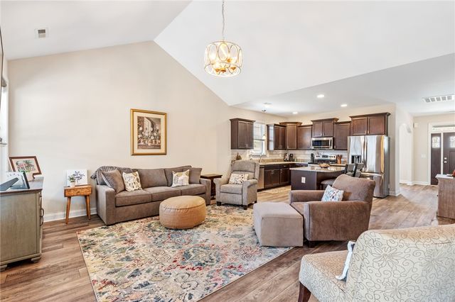 84 Angus Run, Seneca, SC 29672