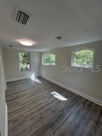 917 E POINSETTIA AVENUE, Tampa, FL 33612