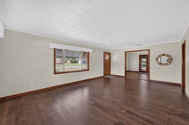 13725 10TH STREET, Dade City, FL 33525