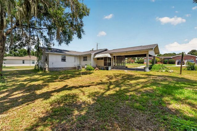 13725 10TH STREET, Dade City, FL 33525