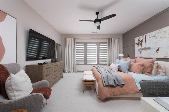 1101 SW Brookside Court, Lee's Summit, MO 64064