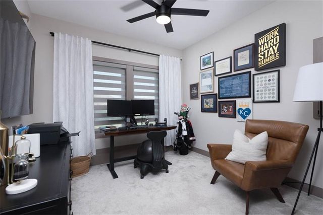 1101 SW Brookside Court, Lee's Summit, MO 64064