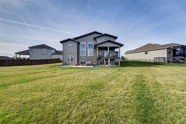 1101 SW Brookside Court, Lee's Summit, MO 64064