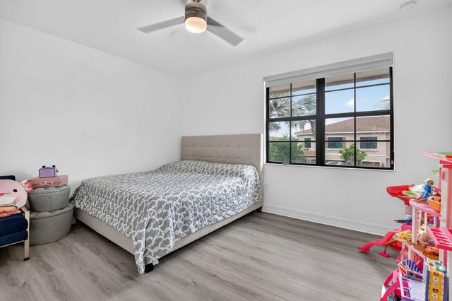 10106 Akenside Drive, Boca Raton, FL 33428