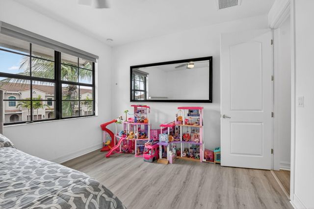 10106 Akenside Drive, Boca Raton, FL 33428