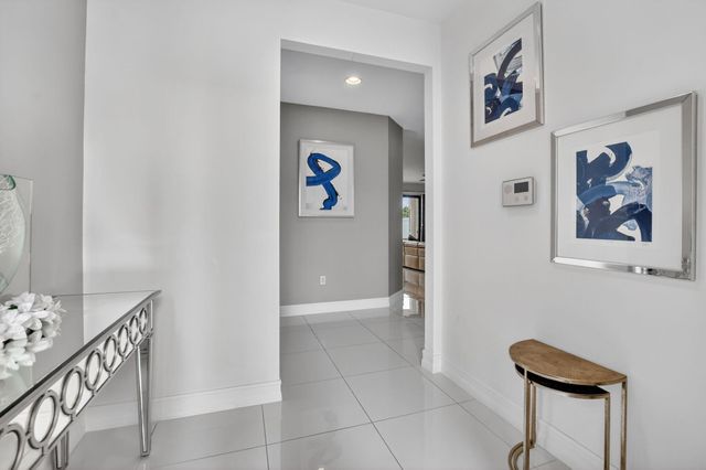 10106 Akenside Drive, Boca Raton, FL 33428