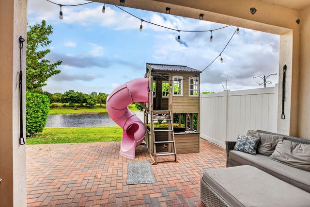 10106 Akenside Drive, Boca Raton, FL 33428