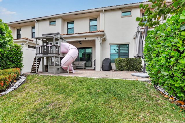 10106 Akenside Drive, Boca Raton, FL 33428