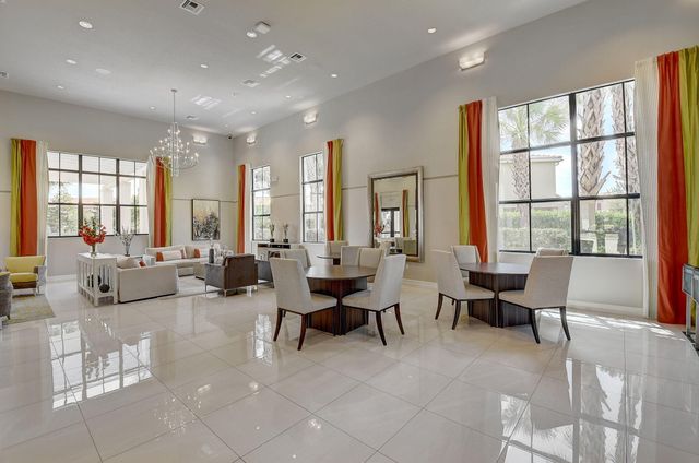 10106 Akenside Drive, Boca Raton, FL 33428