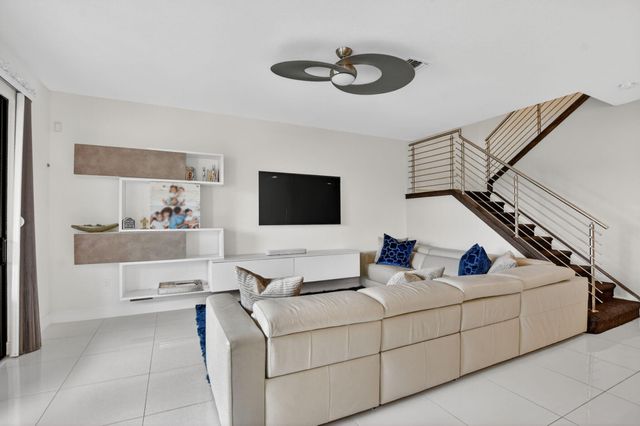 10106 Akenside Drive, Boca Raton, FL 33428