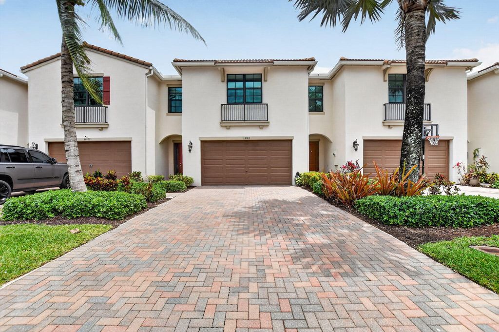 10106 Akenside Drive, Boca Raton, FL 33428