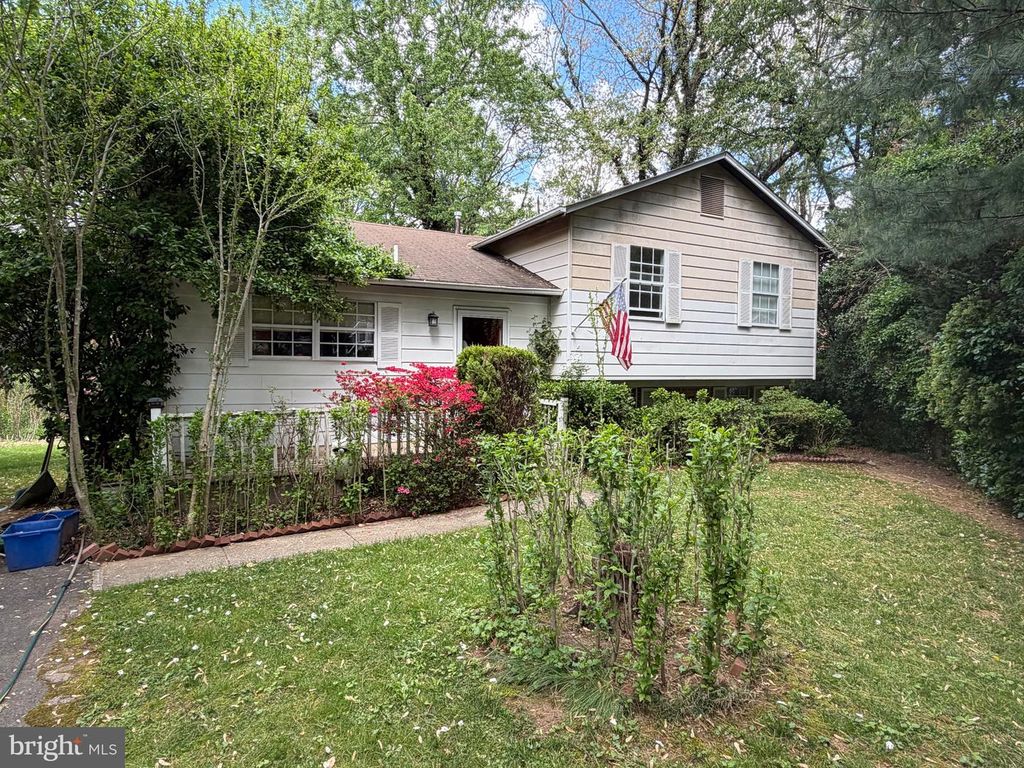 18528 MOUNTAIN LAUREL TER, Gaithersburg, MD 20879