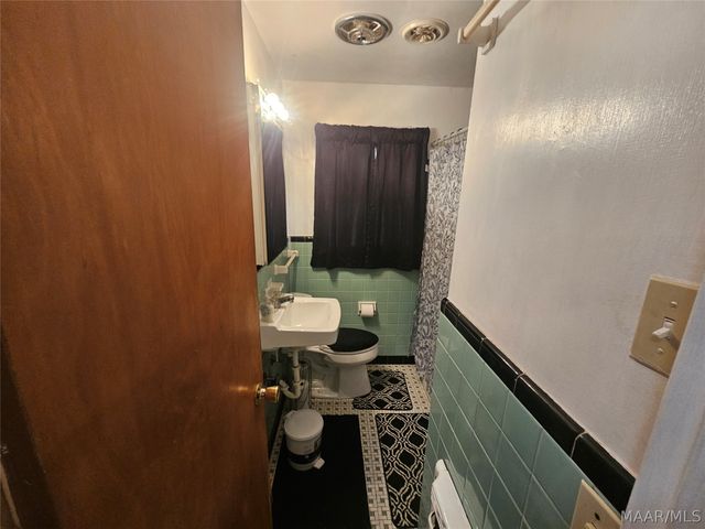 3006 Pelzer Avenue, Montgomery, AL 36109