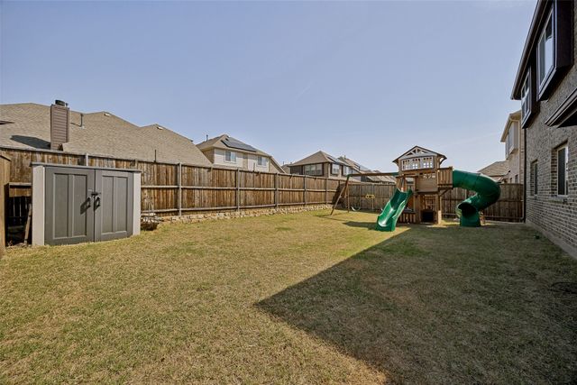 1317 Sumner Street, Aubrey, TX 76227