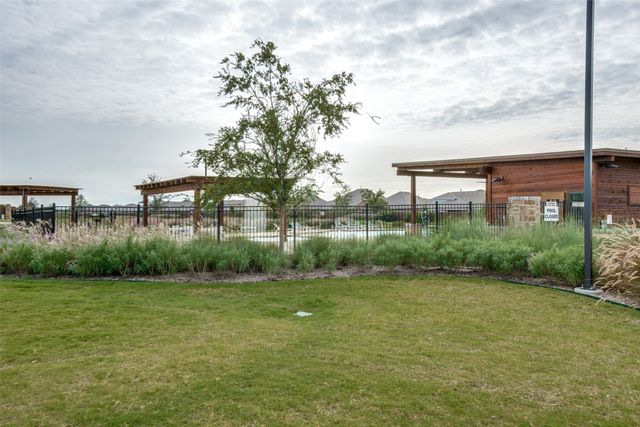 1317 Sumner Street, Aubrey, TX 76227