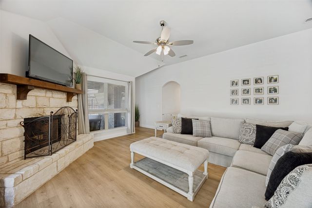 1317 Sumner Street, Aubrey, TX 76227