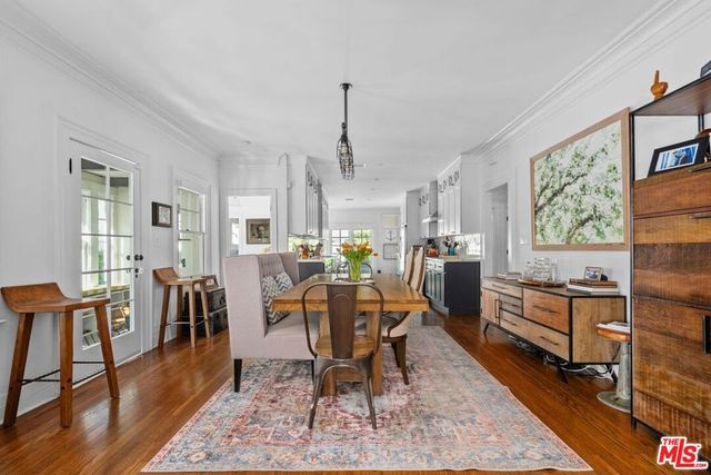 1117 S Manhattan Place, Los Angeles, CA 90019