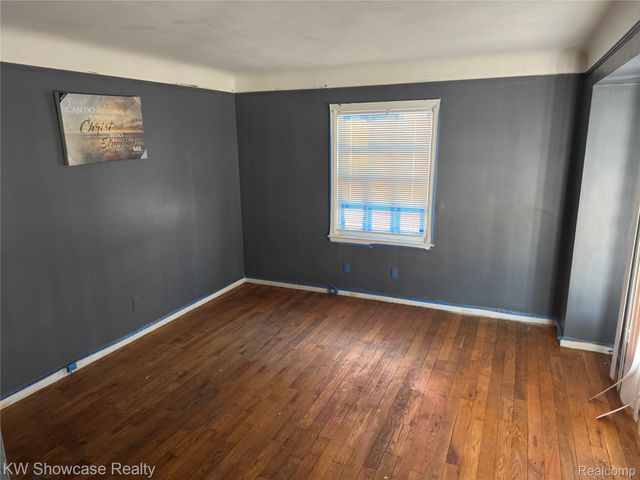 12087 Heyden Street, Detroit, MI 48228