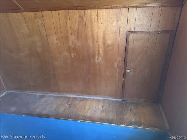 12087 Heyden Street, Detroit, MI 48228