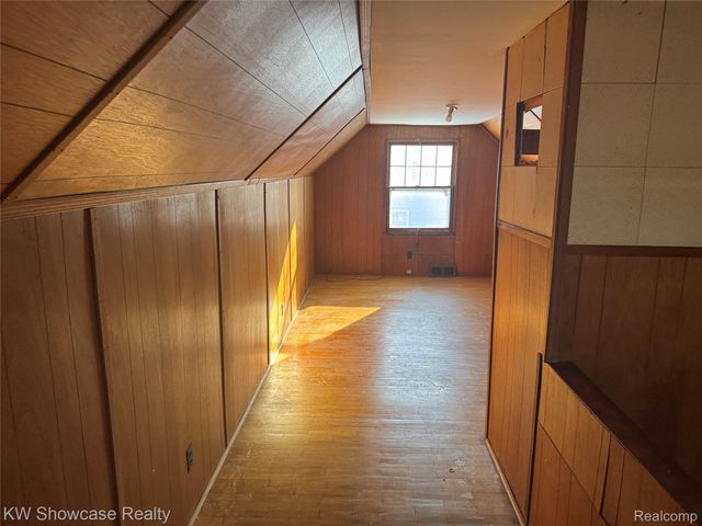 12087 Heyden Street, Detroit, MI 48228