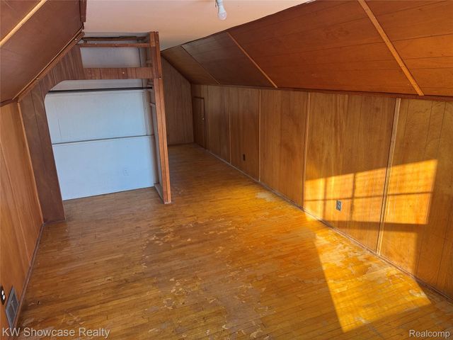 12087 Heyden Street, Detroit, MI 48228