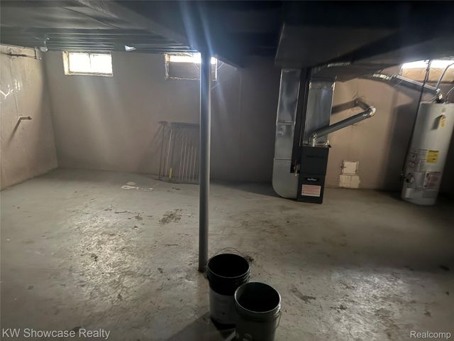 12087 Heyden Street, Detroit, MI 48228