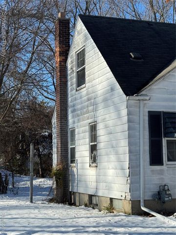 12087 Heyden Street, Detroit, MI 48228