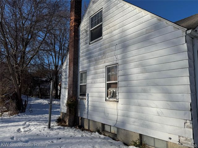 12087 Heyden Street, Detroit, MI 48228