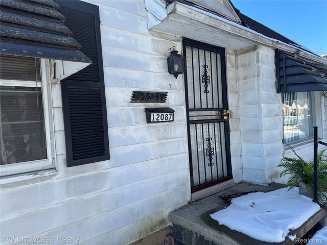 12087 Heyden Street, Detroit, MI 48228