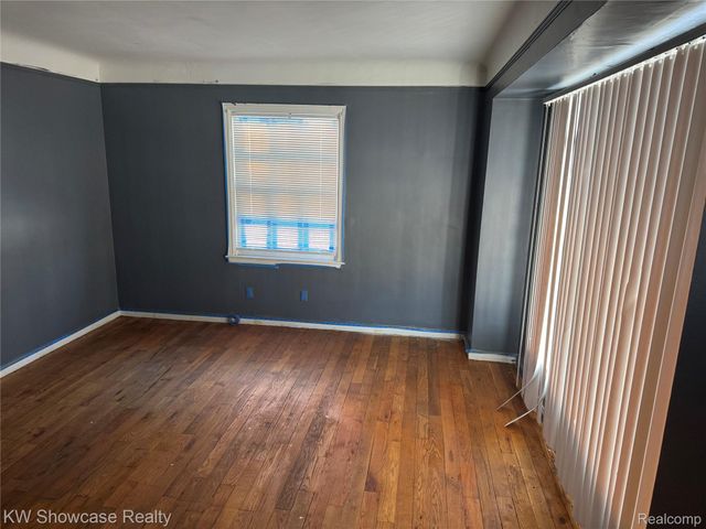 12087 Heyden Street, Detroit, MI 48228